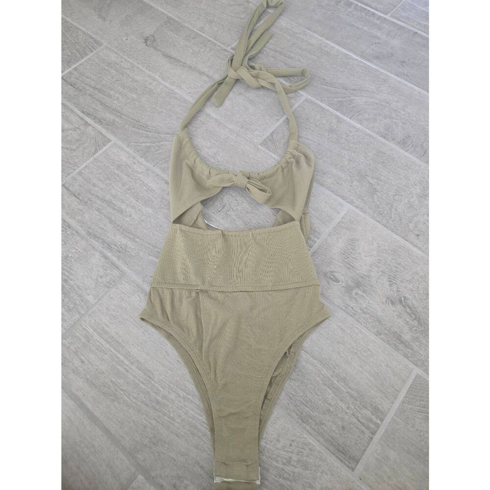 Princess Polly Halter Body Suit Front‎ Tie Cut Outs Green Size 2